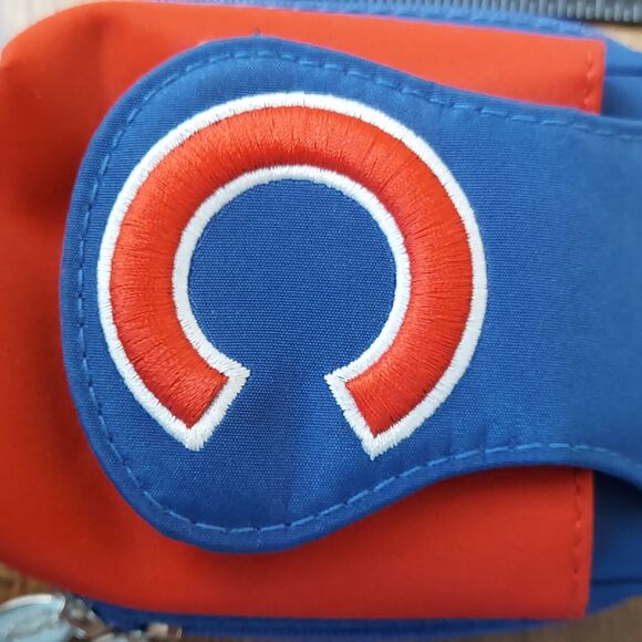 Chicago CUBS Tiny Purse Crossbody Pro-FAN-ity Charm 14 New York Zip Around ID - Picture 9 of 12